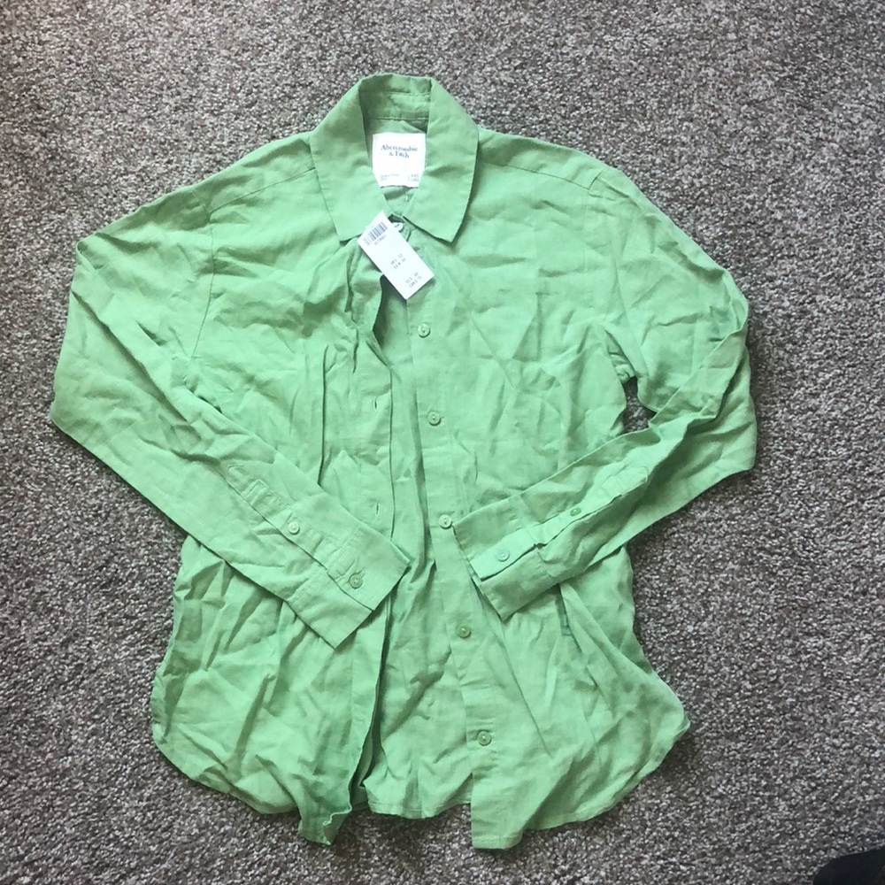 NWT Abercrombie Linen Button Up